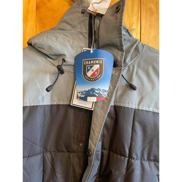 Size Large Chamonix Men's Winter Jacket - Picture 2 of 5